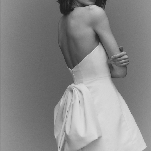 sachin & babi grace strapless back bow mini dress Babyboo Barbara in Ivory Size XL Silk Faille Straight strapless neckline Seam at natural waist Oversized bow back Concealed back zipper with hook and eye closure Fully lined Shell Sachin & Babi, GRACE STRAPLESS